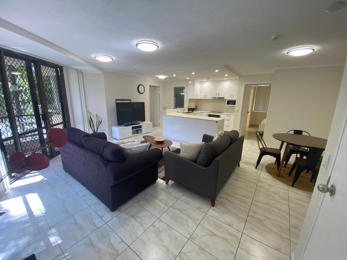 גולד קוסט Enderley Gardens Resort מראה חיצוני תמונה